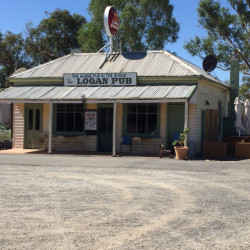 IMG_2986Logan pub.JPG